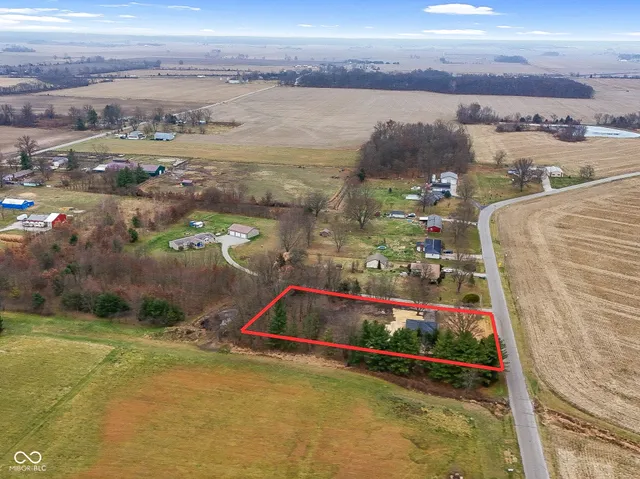 $325,000 | 10159 Hodge Road, Clayton, IN 46118