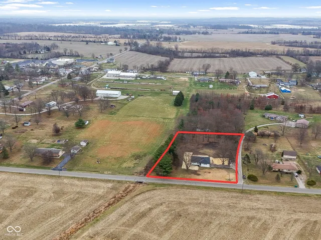 $325,000 | 10159 Hodge Road, Clayton, IN 46118