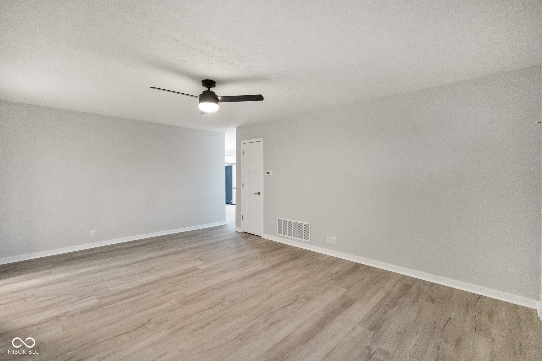 10159 Hodge Road Clayton, IN 46118 - Photo 5 of 42