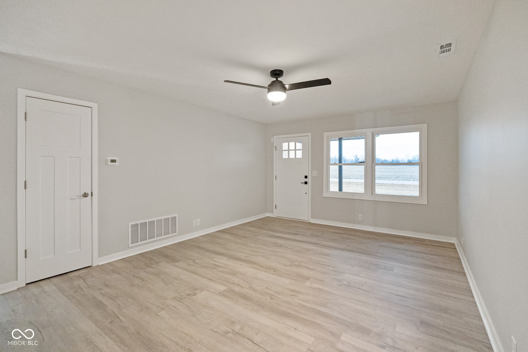 10159 Hodge Road Clayton, IN 46118 - Photo 6 of 42