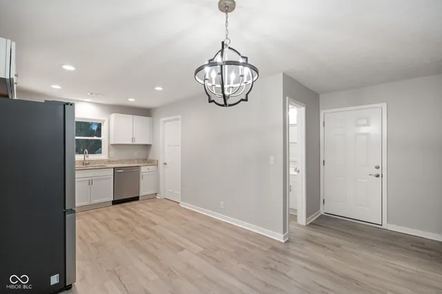 $325,000 | 10159 Hodge Road, Clayton, IN 46118