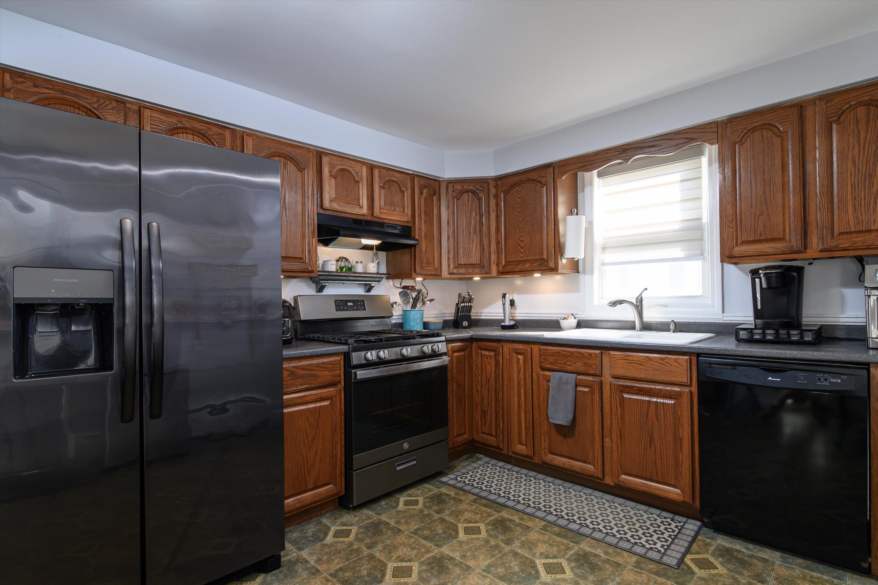 11 Newton Street Proctor, VT 05765 - Photo 11 of 55