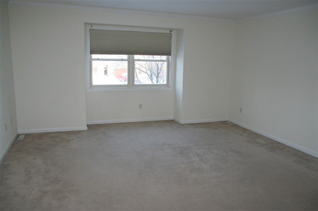 208 Harvard Road Watervliet, NY 12189 - Photo 8 of 12 Photo 8