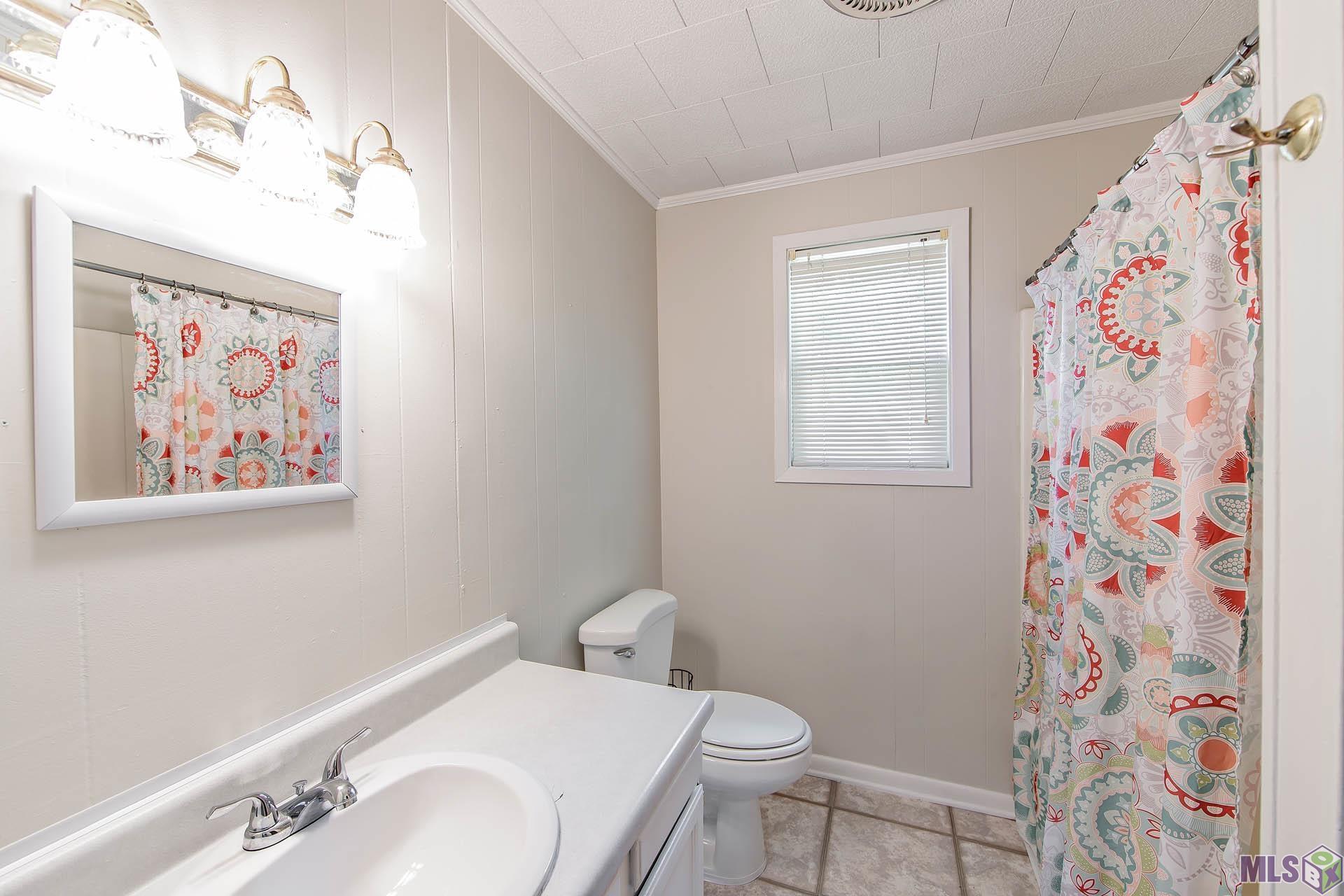 814 Manchester Manor Road Thibodaux, LA 70301 - Photo 13 of 17