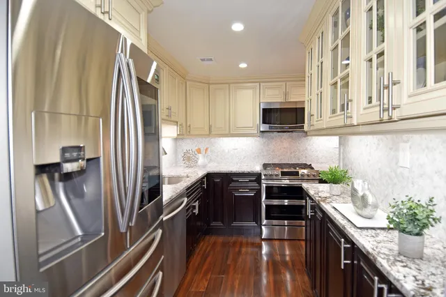 $5,800 | 602 H Street Southwest, Washington, DC 20024