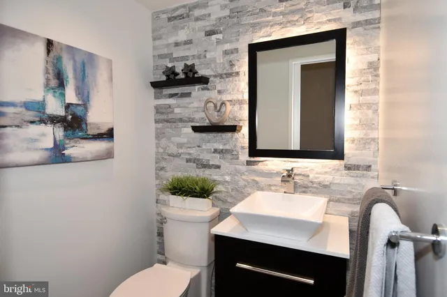 $5,800 | 602 H Street Southwest, Washington, DC 20024