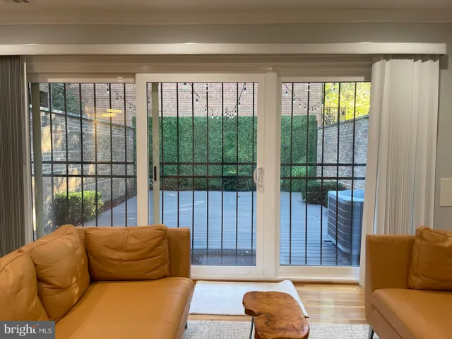 $5,800 | 602 H Street Southwest, Washington, DC 20024