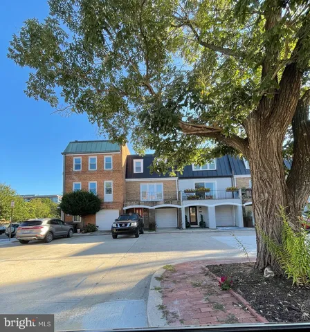 $5,800 | 602 H Street Southwest, Washington, DC 20024