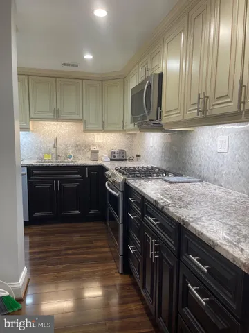 $5,800 | 602 H Street Southwest, Washington, DC 20024