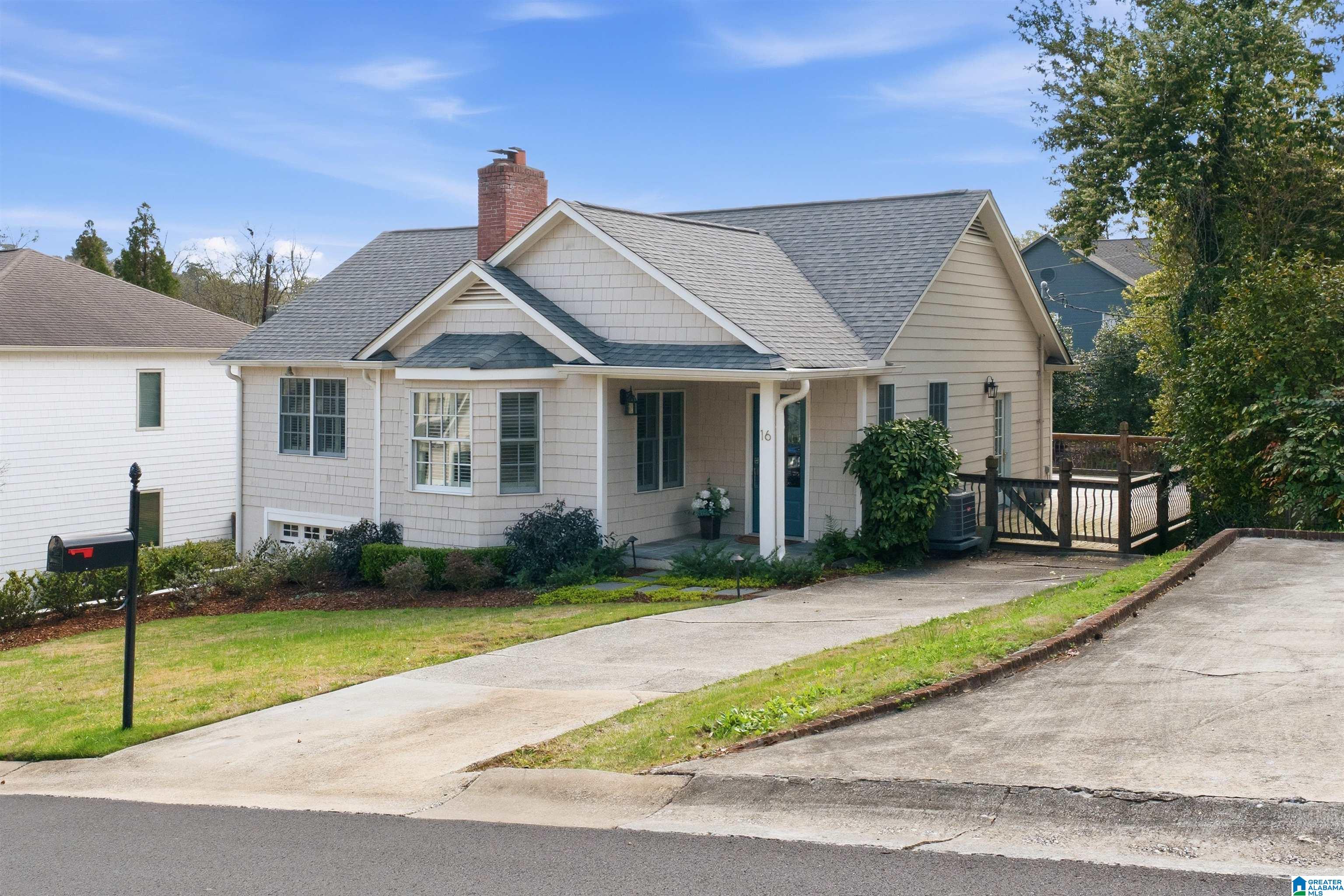 16 Montevallo Lane Birmingham, AL 35213 - Photo 2 of 33