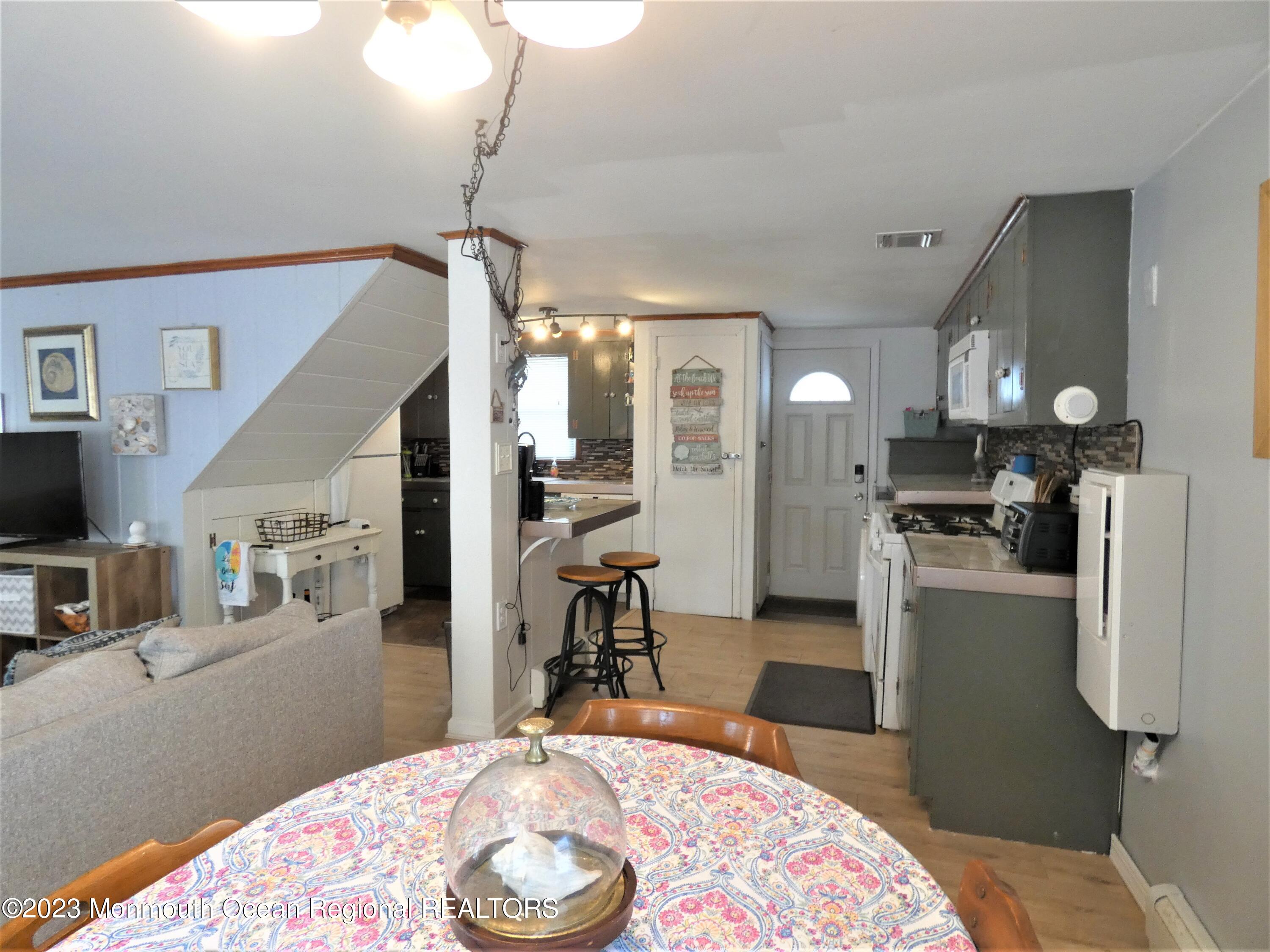 115 Del Monte Road Lavallette, NJ 08735 - Photo 5 of 21 P1100251