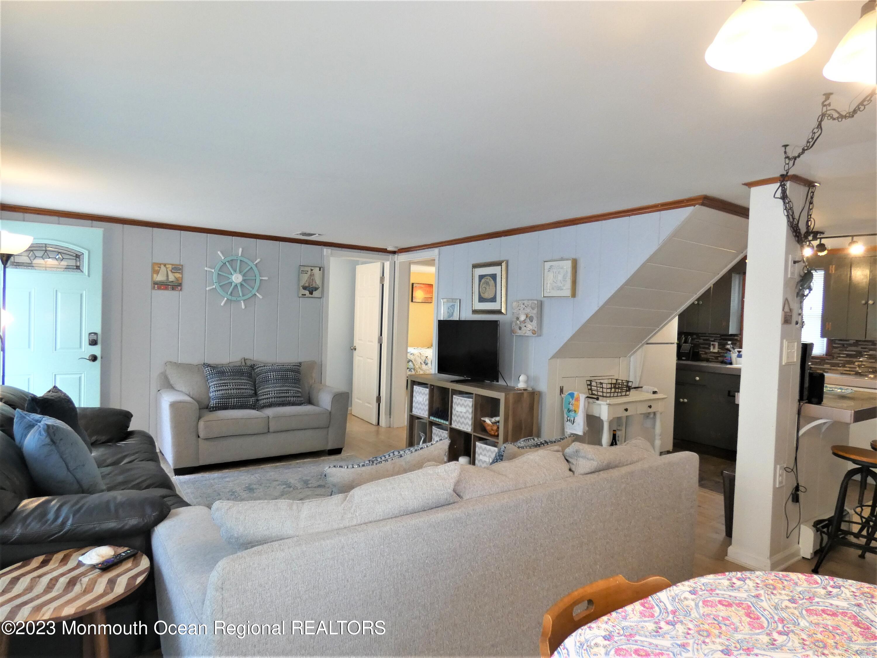 115 Del Monte Road Lavallette, NJ 08735 - Photo 6 of 21 P1100250