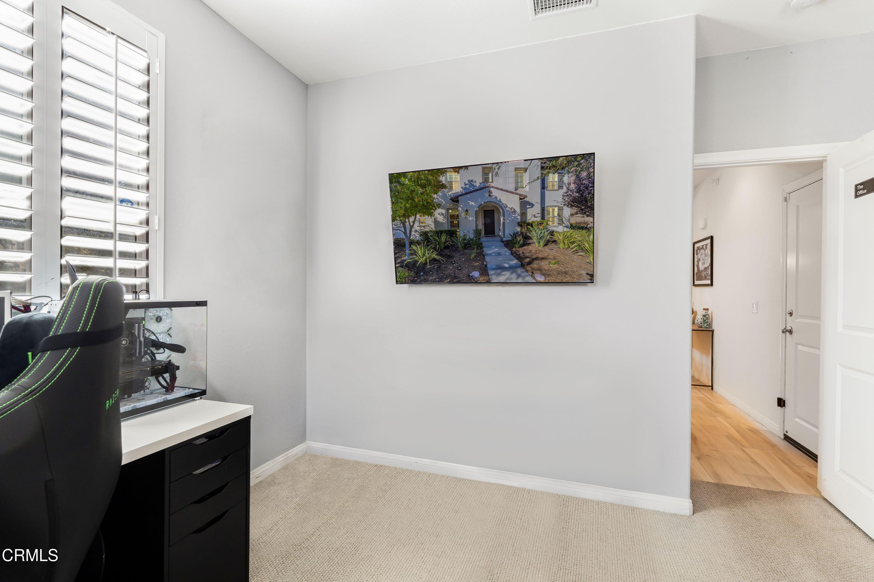 241 Stonegate Road Camarillo, CA 93010 - Photo 23 of 33 a view of room with workspace