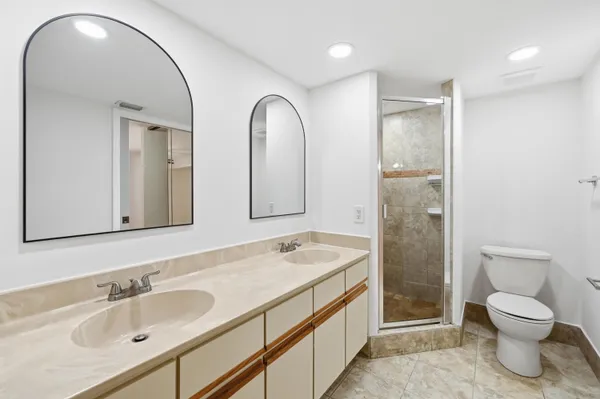 $2,800 | 8337 North Coral Circle, North Lauderdale, FL 33068