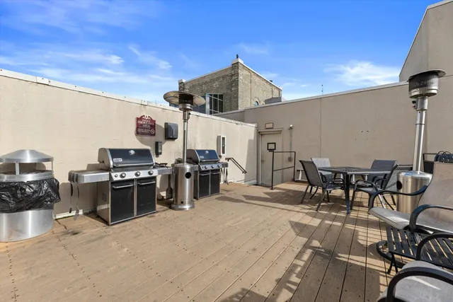 $183,000 | 270 East Highland Avenue, Unit 715, Milwaukee, WI 53202