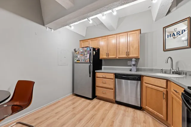 $183,000 | 270 East Highland Avenue, Unit 715, Milwaukee, WI 53202