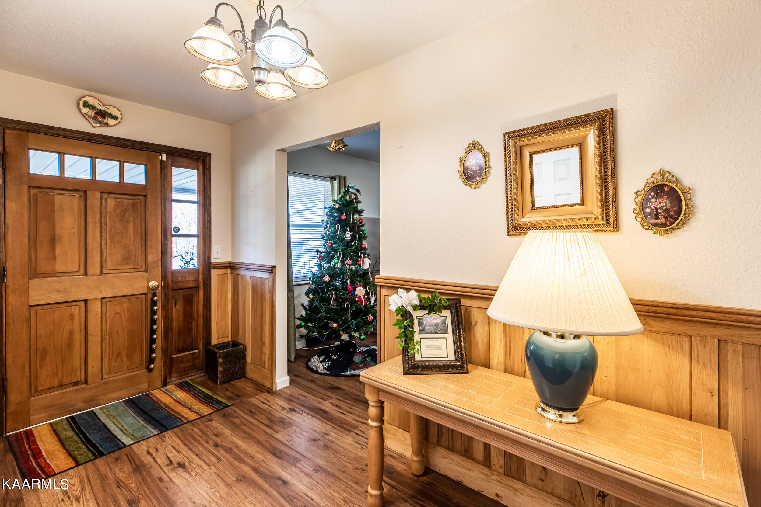 147 Mountain View Road Jacksboro, TN 37757 - Photo 8 of 45 147 Mountain View Rd 2022-8