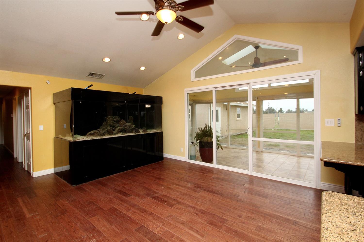 16564 Paula Road Madera, CA 93636 - Photo 13 of 30 Gallery Image 13