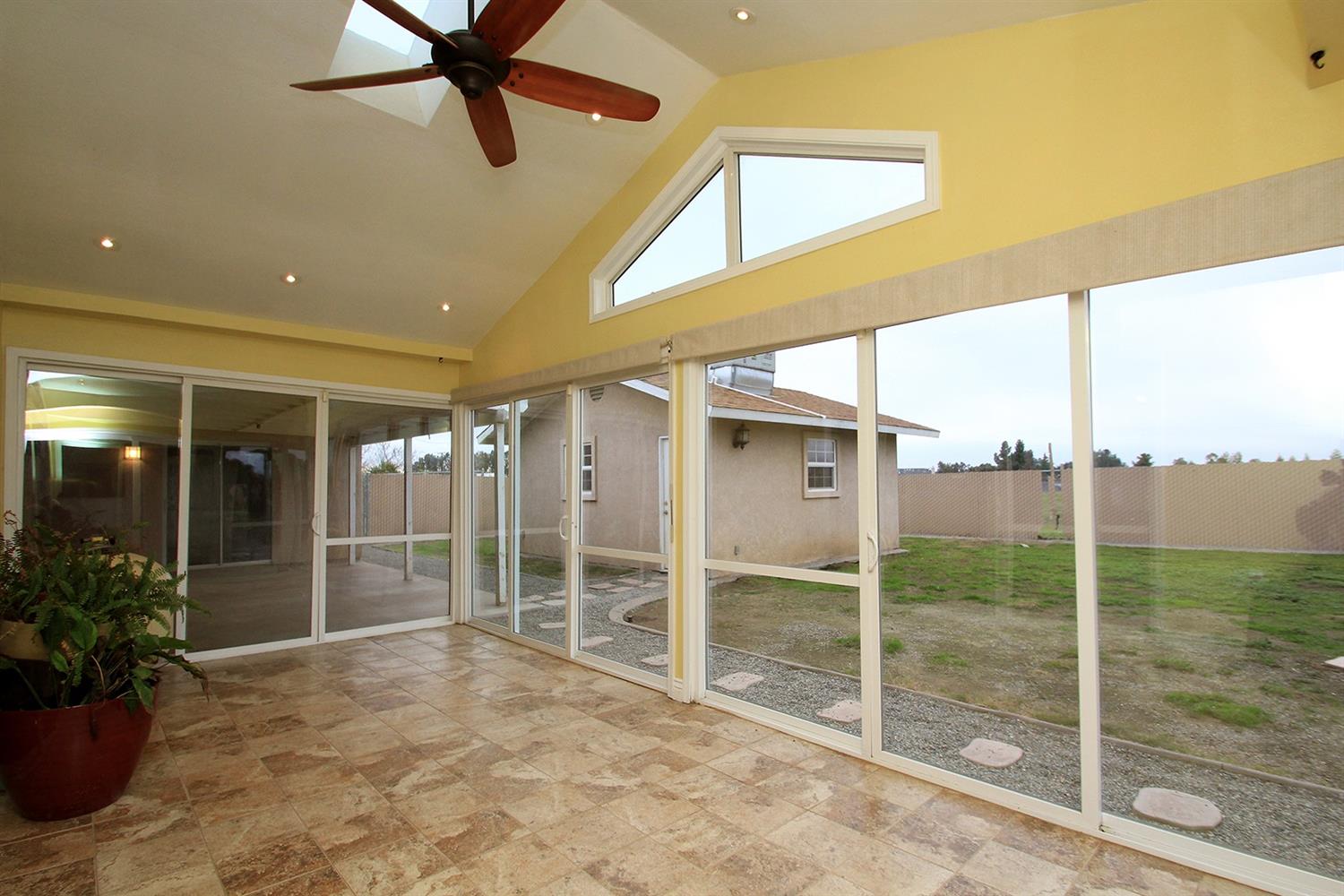 16564 Paula Road Madera, CA 93636 - Photo 14 of 30 Gallery Image 14