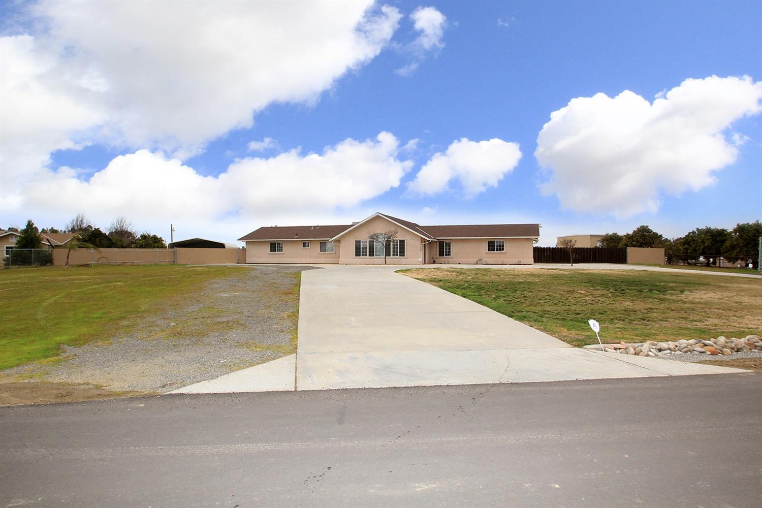 16564 Paula Road Madera, CA 93636 - Photo 3 of 30 Gallery Image 3