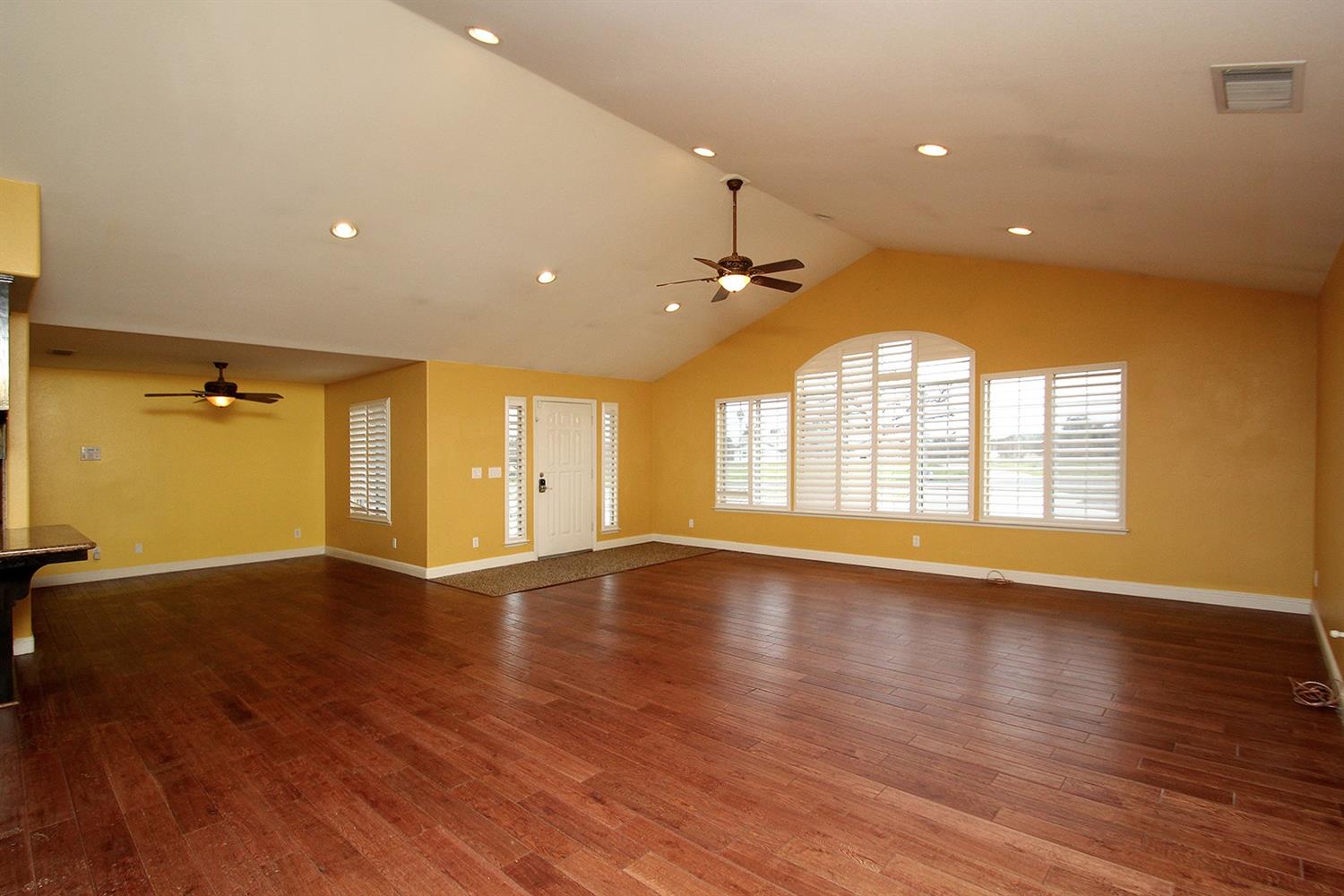 16564 Paula Road Madera, CA 93636 - Photo 10 of 30 Gallery Image 10