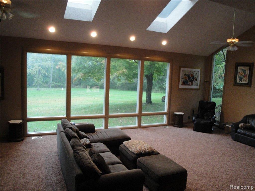 41700 West 9 Mile Road Novi, MI 48375 - Photo 9 of 18 Great Room new 1