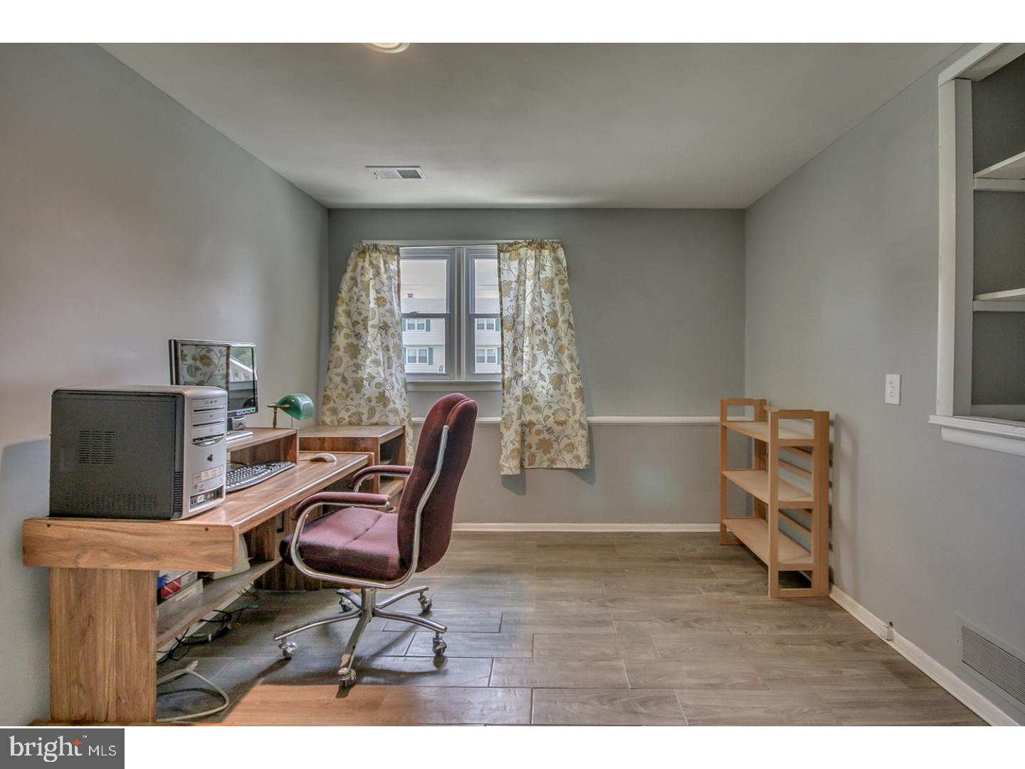 14 Bolton Road Hamilton, NJ 08610 - Photo 22 of 25 Office / Study