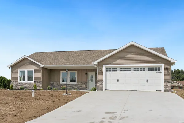$329,900 | 12470 Placidview Lane, Milford, IN 46542