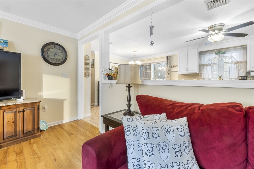 10 Daves Way Dudley, MA 01571 - Photo 15 of 40