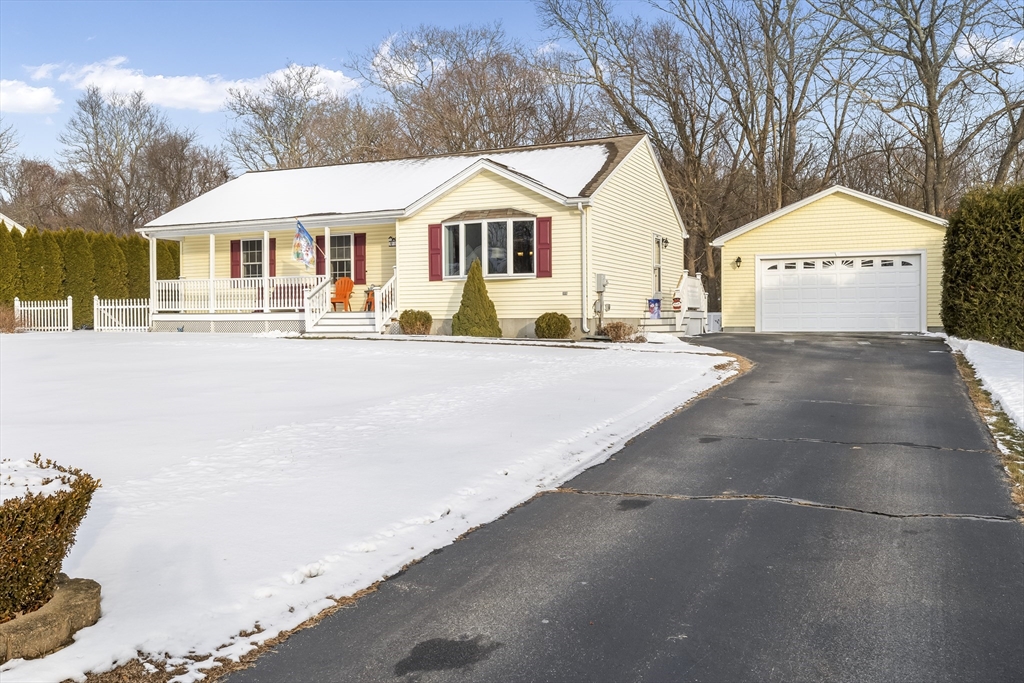 10 Daves Way Dudley, MA 01571 - Photo 3 of 40