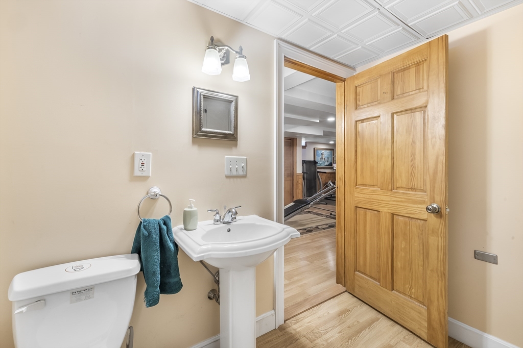 10 Daves Way Dudley, MA 01571 - Photo 35 of 40