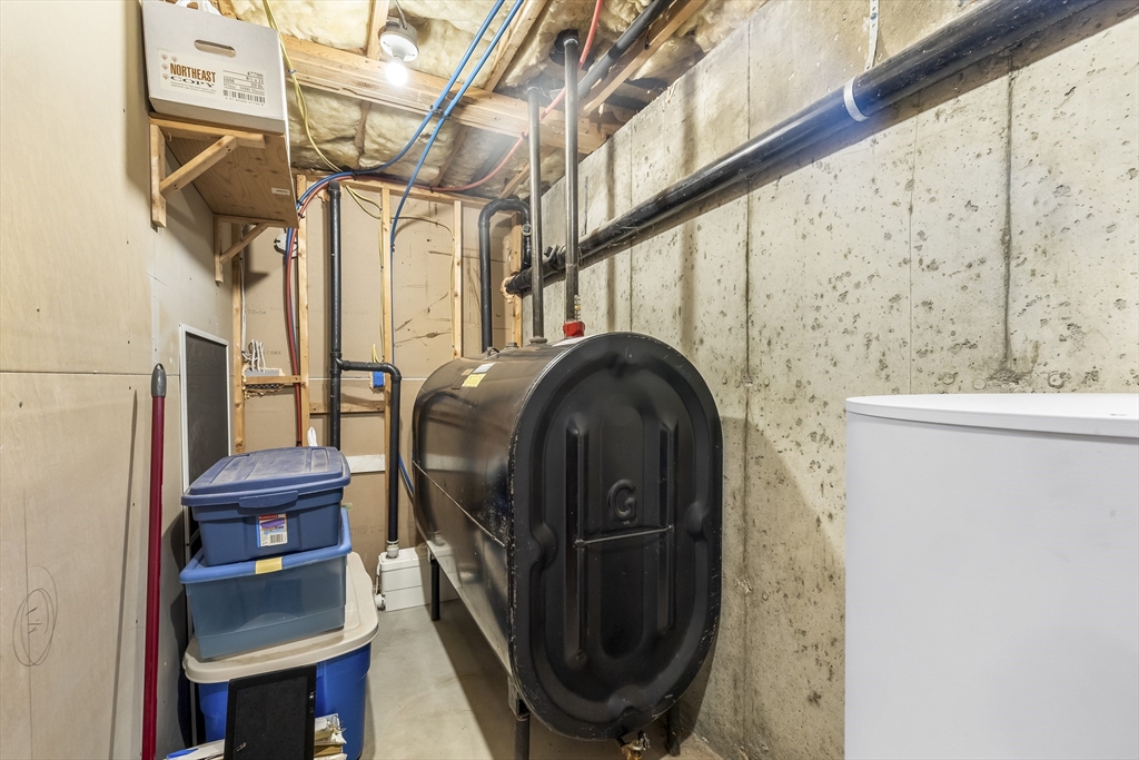 10 Daves Way Dudley, MA 01571 - Photo 36 of 40