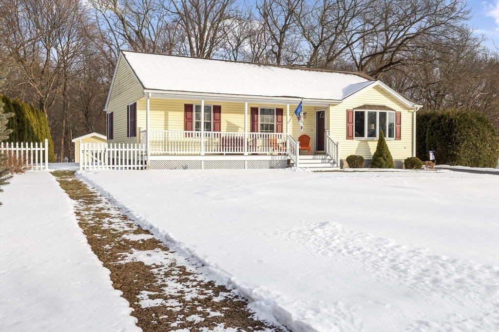 10 Daves Way Dudley, MA 01571 - Photo 4 of 40