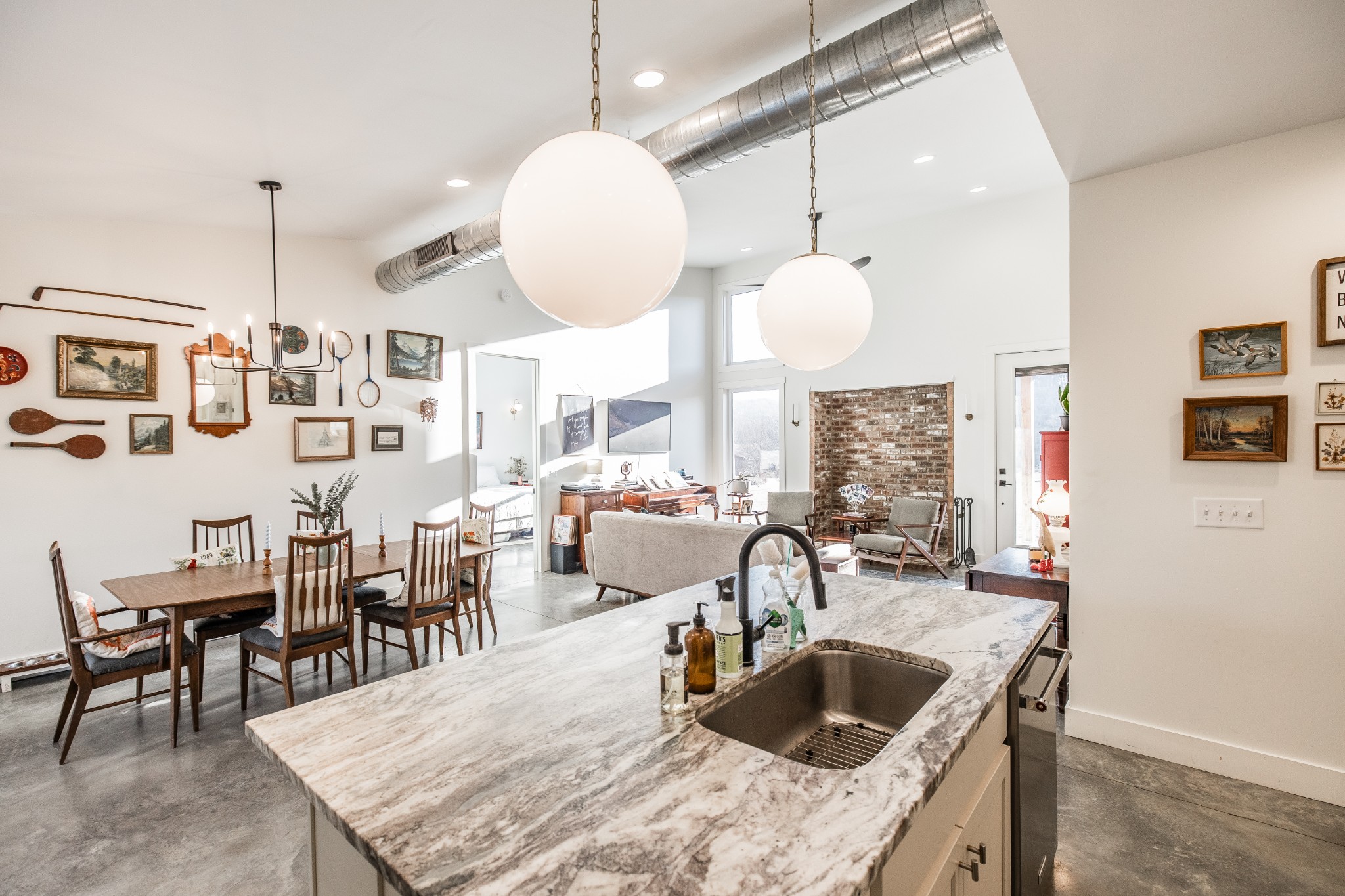 378 Mt Vernon Road Bethpage, TN 37022 - Photo 6 of 31