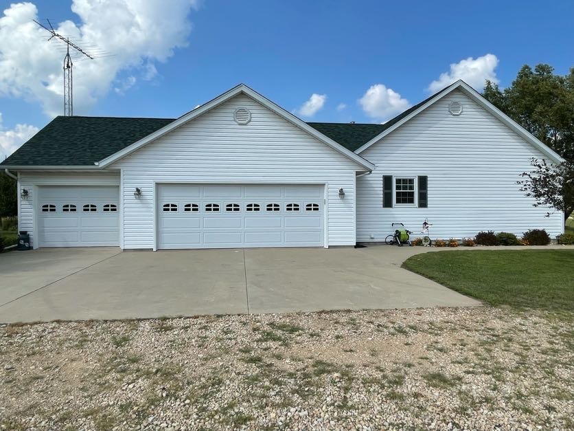 545 Morgan Road Amboy, IL 61310 - Photo 4 of 23
