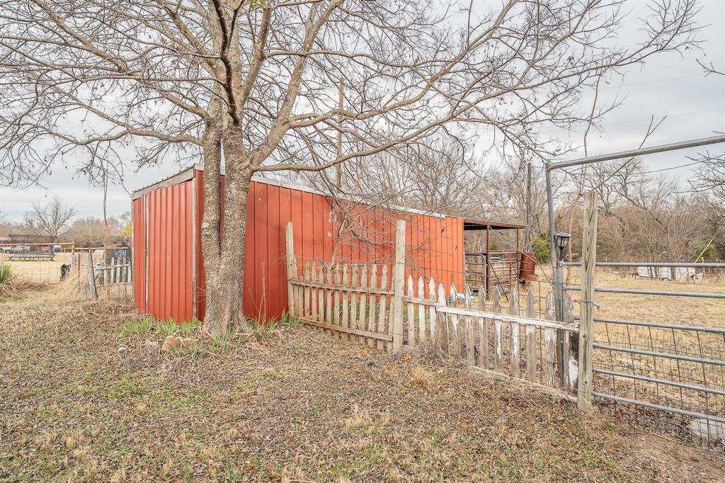 102 Perdue Circle Weatherford, TX 76085 - Photo 30 of 39 a view of a outdoor space