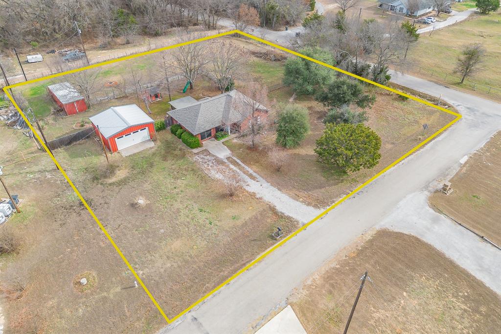 102 Perdue Circle Weatherford, TX 76085 - Photo 33 of 39 a view of swimming pool