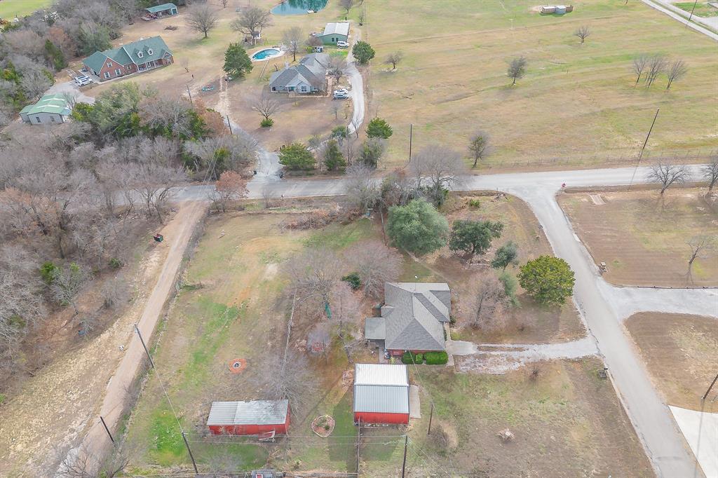 102 Perdue Circle Weatherford, TX 76085 - Photo 34 of 39 a view of yard