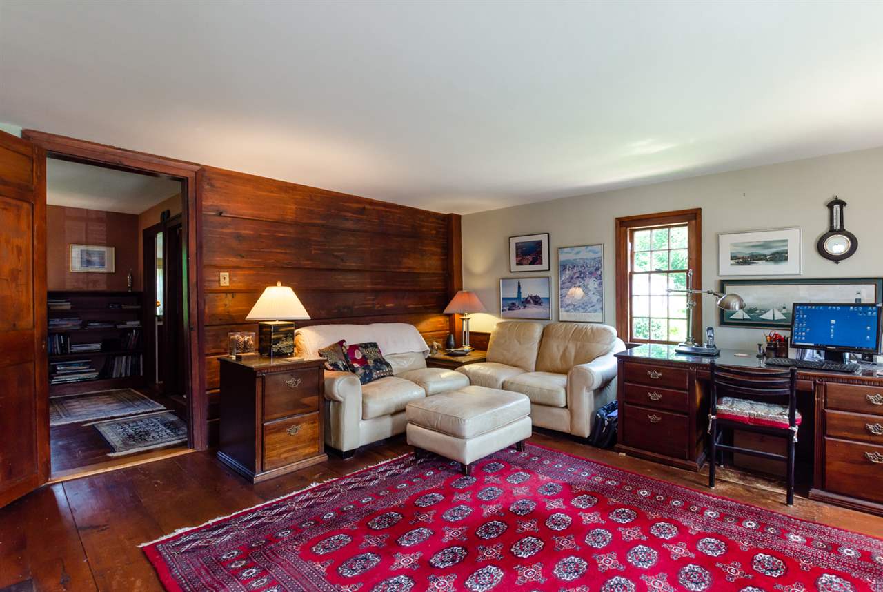 114 Horace Greeley Road Amherst, NH 03031 - Photo 5 of 40