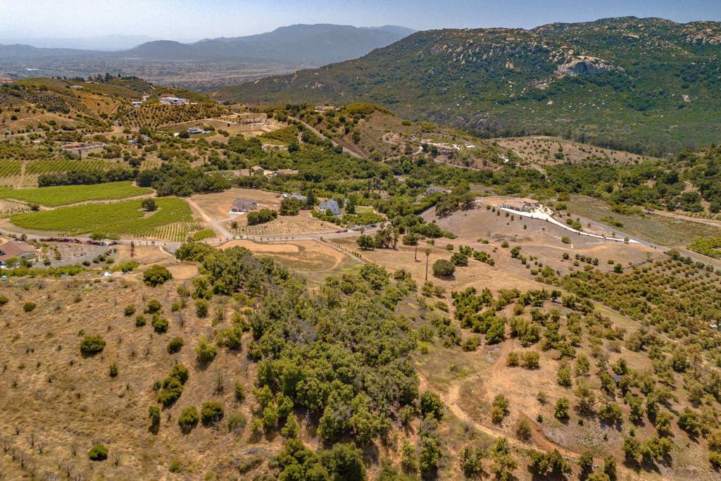 44867 Vía Horca Temecula, CA 92590 - Photo 14 of 30 a view of lake with mountain