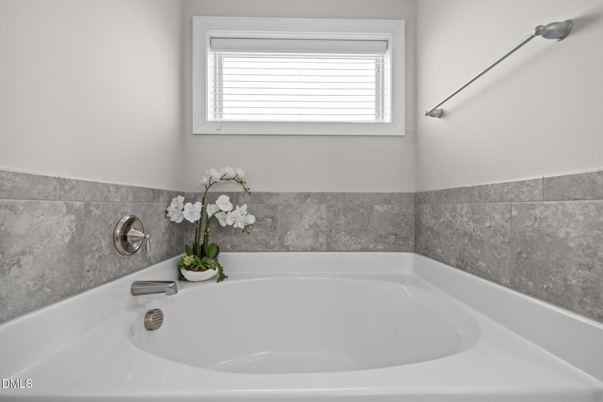 3528 Jones Lake Road Fuquay-Varina, NC 27526 - Photo 25 of 50 a bathroom with a bathtub