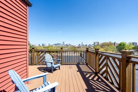 $679,000 | 393 Broadway, Unit 10, Cambridge, MA 02139