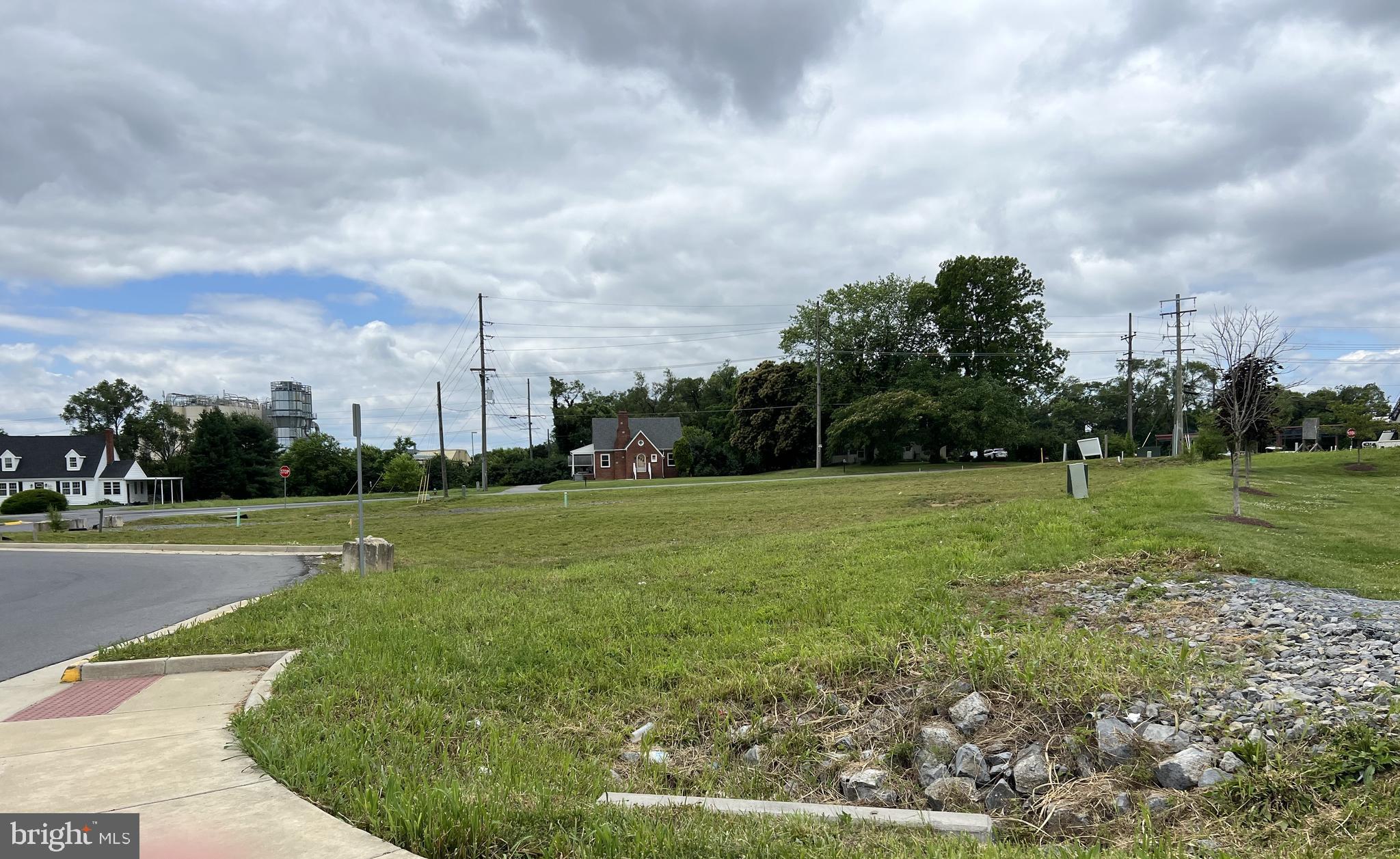 Amoco Winchester, VA 22603 - Photo 8 of 9