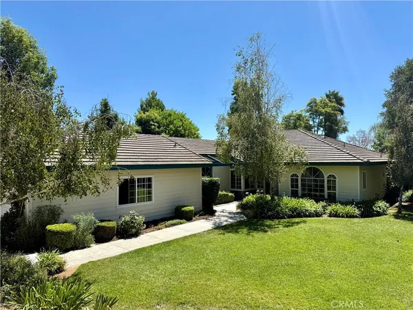 $889,500 | 1425 Surrey Heights, Fallbrook, CA 92028