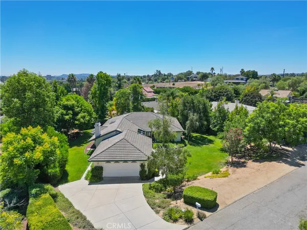 $889,500 | 1425 Surrey Heights, Fallbrook, CA 92028