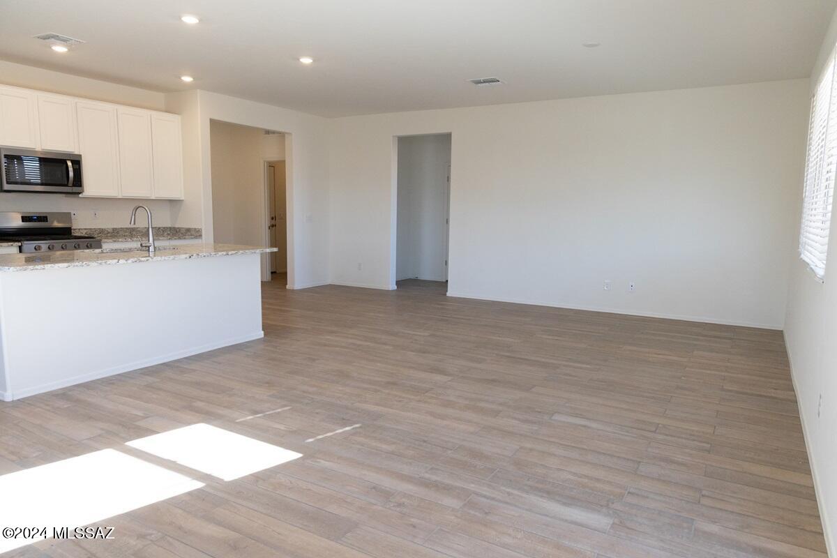 8700 East Magdalena Road Tucson, AZ 85742 - Photo 3 of 16 Gallery Image 3