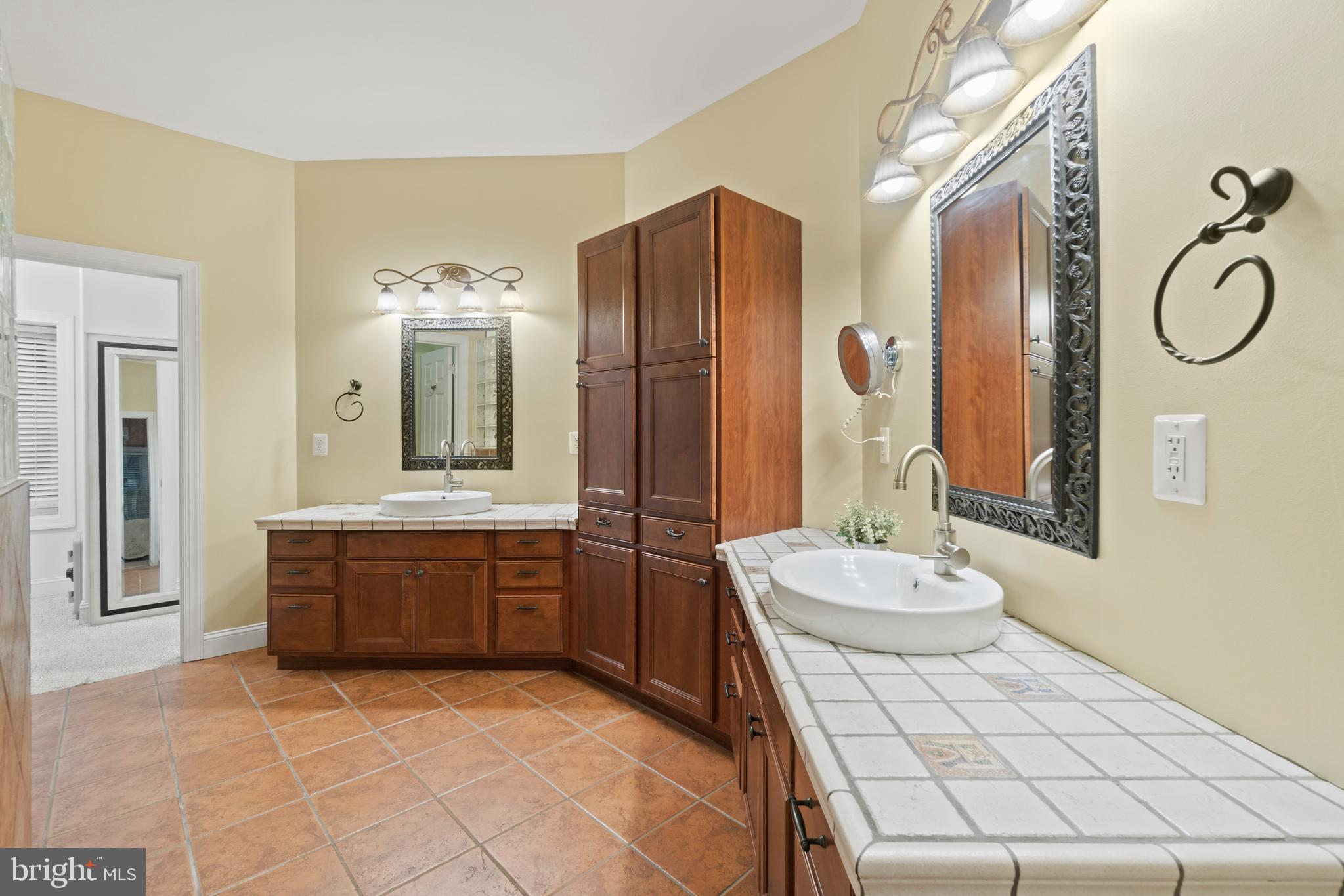 49 Potomac Run Road Fredericksburg, VA 22405 - Photo 11 of 34 En-suite
