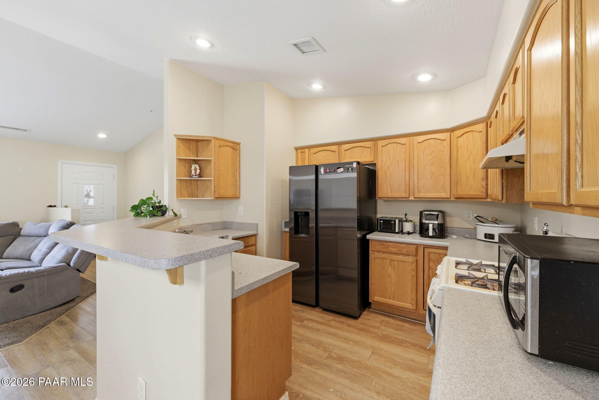 5290 North Robert Road Prescott Valley, AZ 86314 - Photo 6 of 12 11-Kitchen (1)