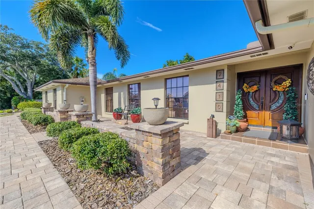 $750,000 | 2410 Old Coach Trail, Clearwater, FL 33765