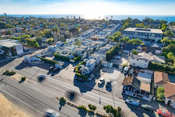 $549,000 | 1624 North Coast Highway 101, Unit 3, Solana Beach, CA 92075